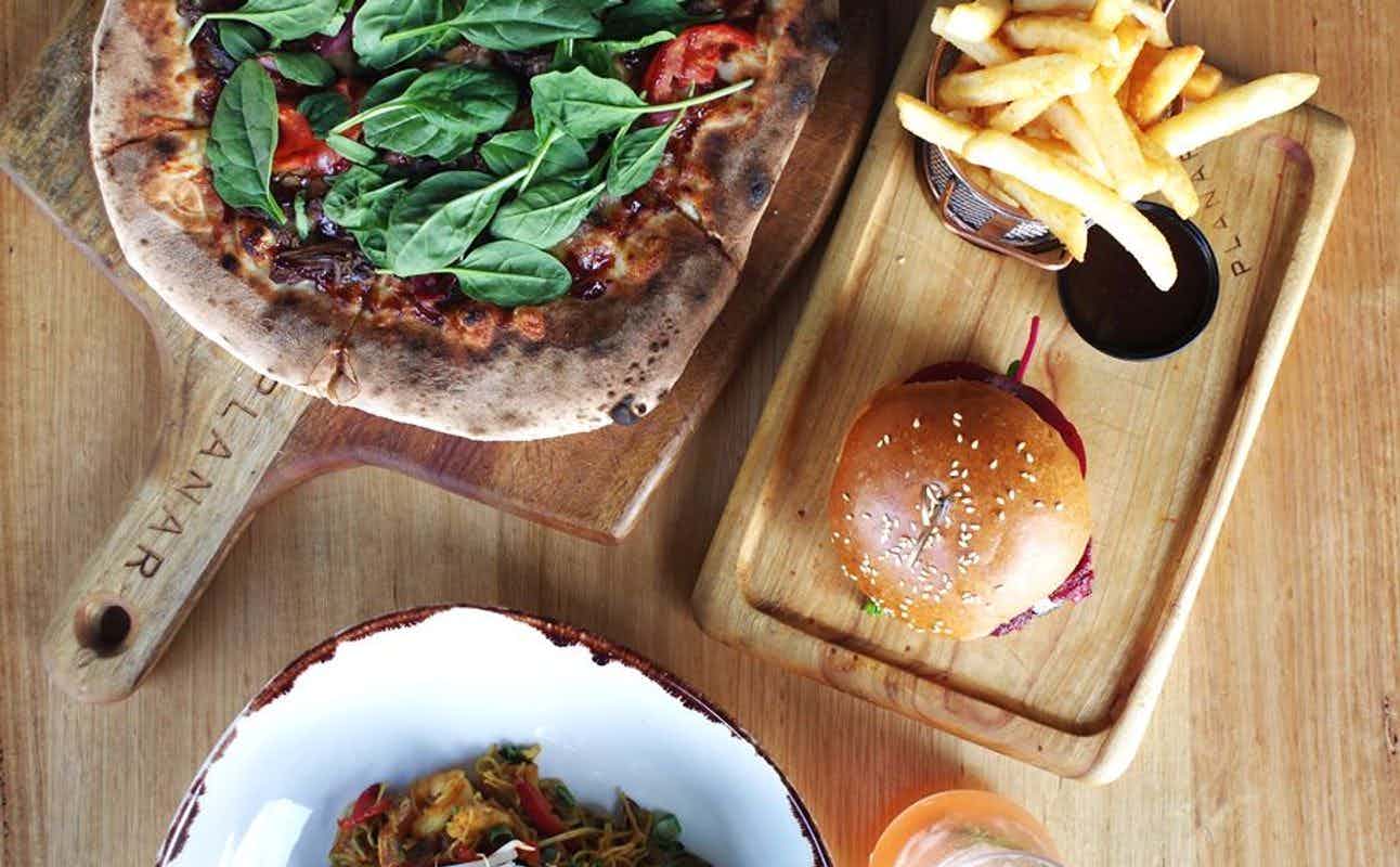 Enjoy Burgers, Pizza, Australian, Vegetarian options, Gluten Free Options, Restaurant, Free Wifi, $$$, Live music, Families and Groups cuisine at Planar Restaurant in Darling Harbour, Sydney