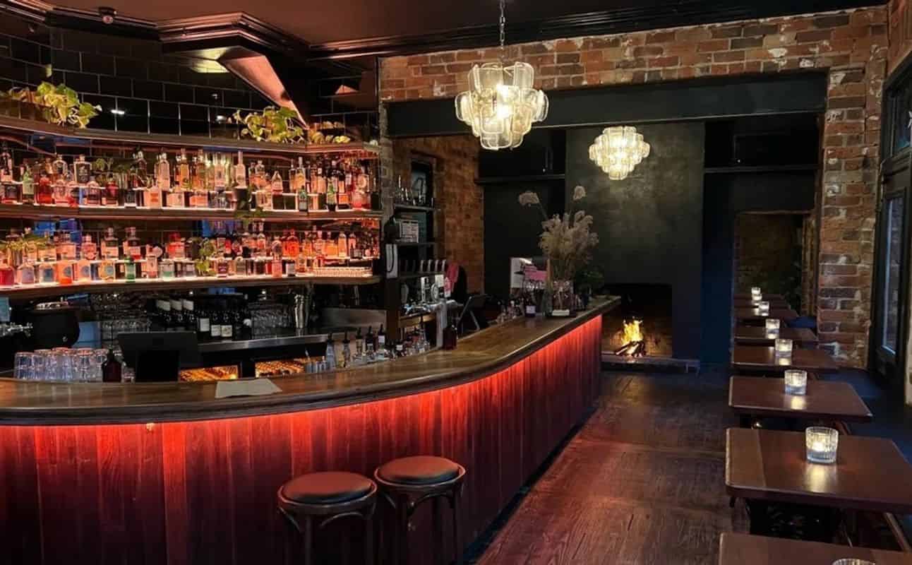 Enjoy Italian cuisine at Pino Pinelli Public Bar in Collingwood, Melbourne