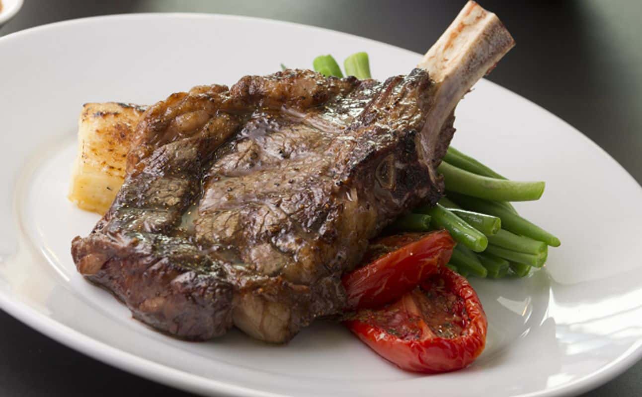 Enjoy Seafood cuisine at Catalina Restaurant in Brisbane Airport & surrounds, Brisbane