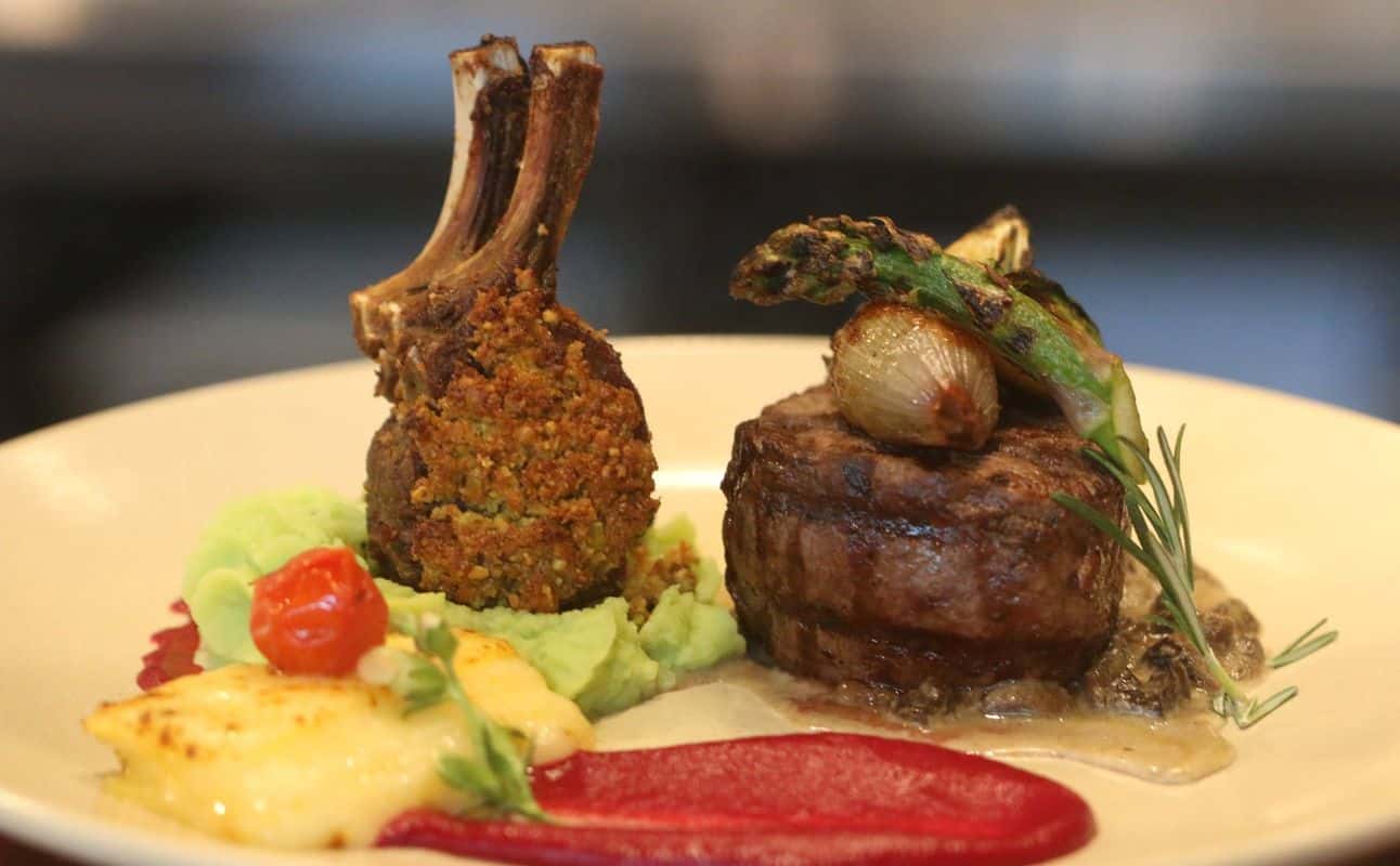 Enjoy Steakhouse cuisine at The Meat House Coolalinga in Coolalinga, Darwin