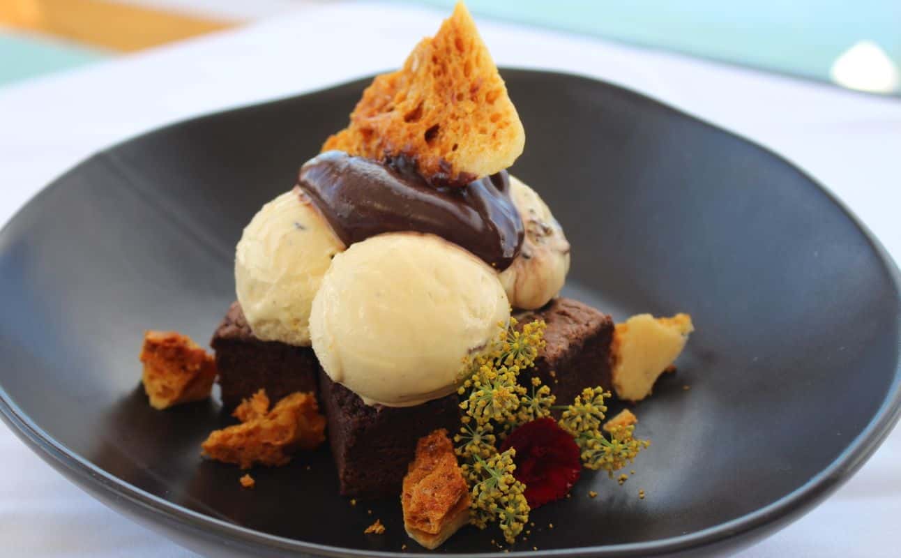 Enjoy Australian, Seafood and Fine dining cuisine at Fishermen's Pier Restaurant in Geelong Central, Geelong & The Bellarine