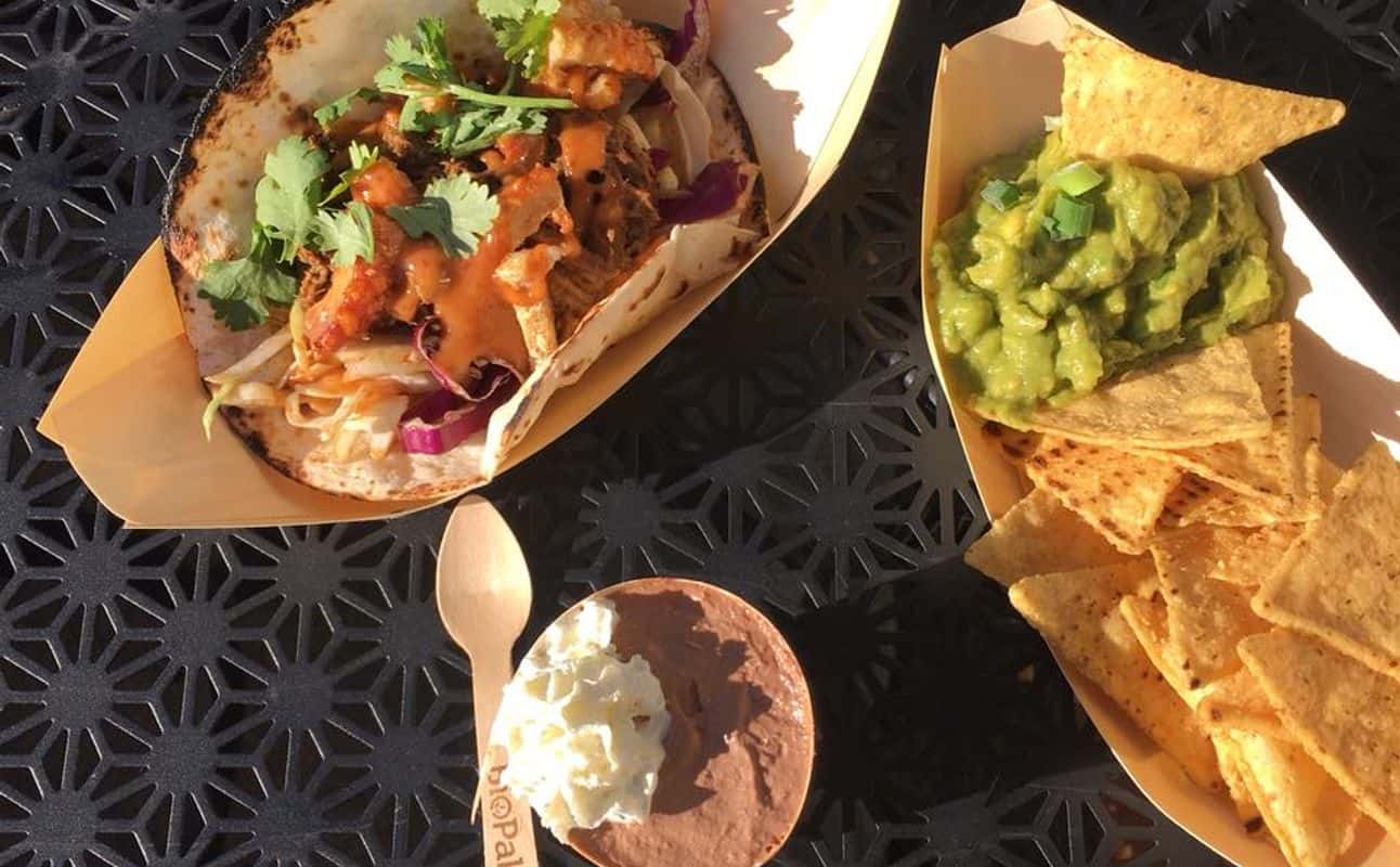 Enjoy Mexican and Burgers cuisine at Viva Mexico in Croydon, Melbourne