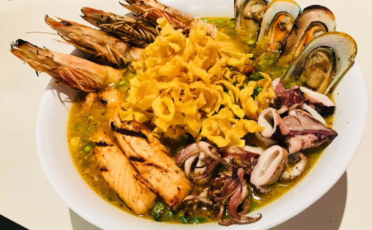 Enjoy Asian, Seafood and Thai cuisine at DoDee Paidang Chatswood in Chatswood, Sydney