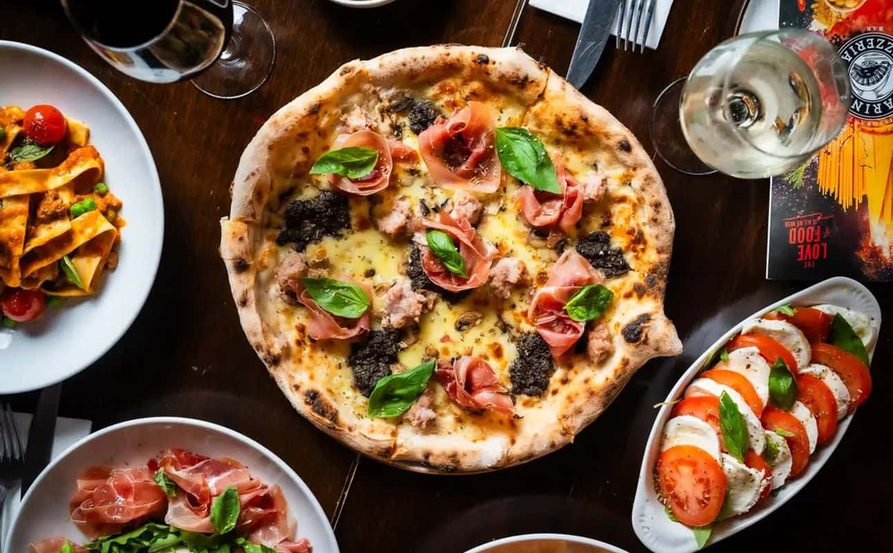 Enjoy Italian, Vegetarian options, Gluten Free options, Restaurant, Indoor & outdoor seating, Street parking, Highchairs available, Wheelchair accessible, Table service, $$ and Groups cuisine at Farina Pizzeria Turramurra in North Turramurra, Sydney
