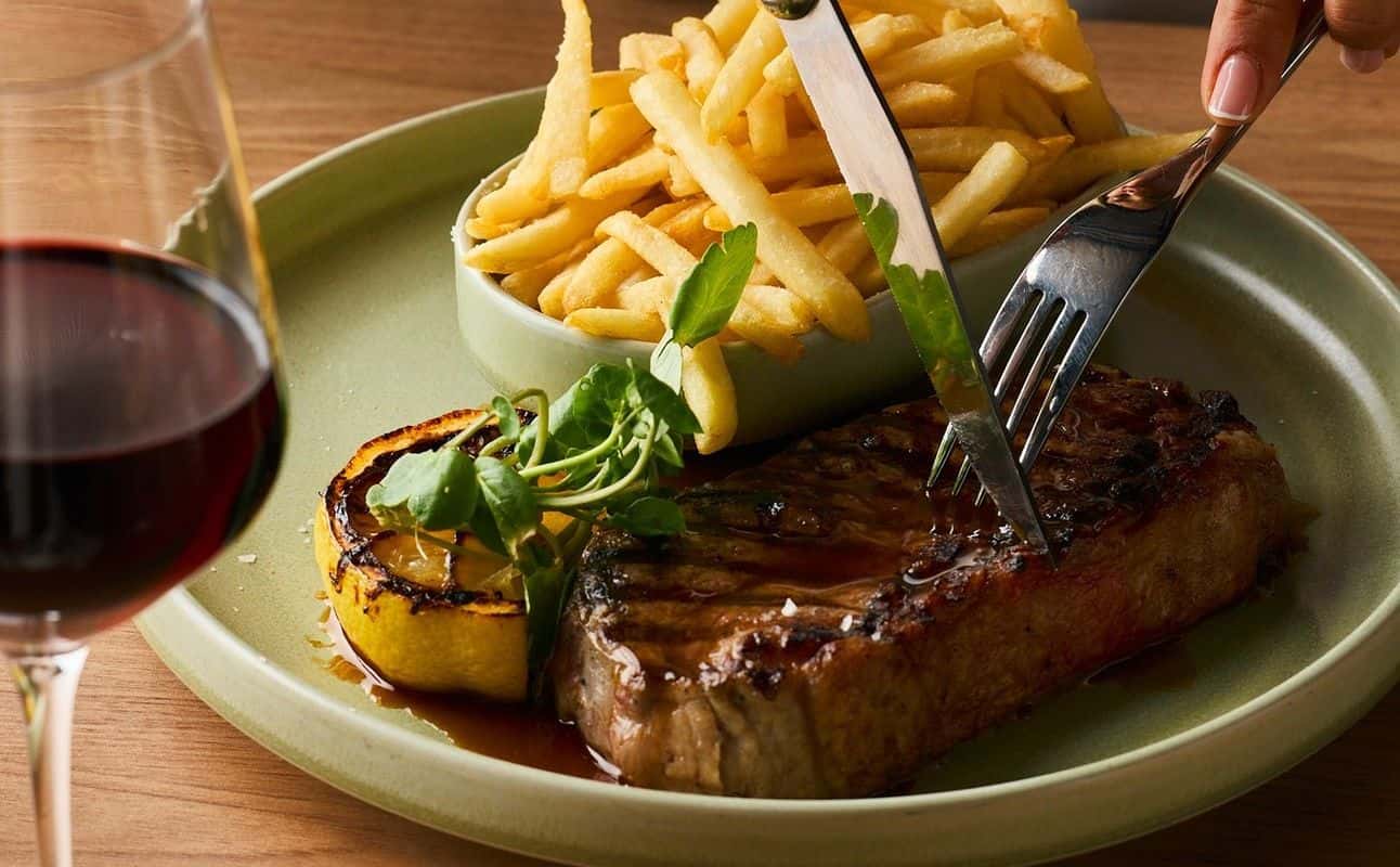 Enjoy Italian, Pizza, Restaurant, Cocktail bar, Indoor & outdoor seating, $$$, Families, Groups, Special occasion and Date night cuisine at Blossom Rooftop Bar in Melbourne CBD, Melbourne