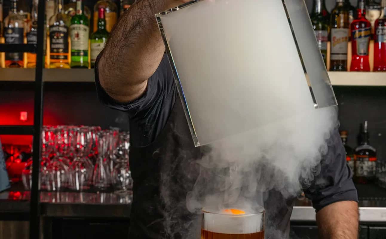 Boston Shaker Bar