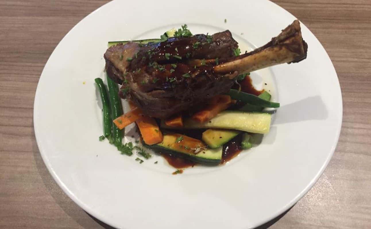 Enjoy Italian cuisine at Toscani's Loganholme in Loganholme, Brisbane
