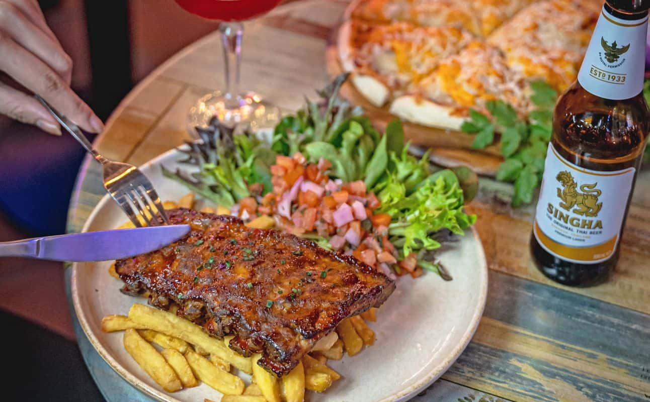 Enjoy Asian, Halal, Seafood, Halal, Restaurant, Bars & pubs, Table service, Indoor & outdoor seating, $$$, Groups, Families and Live music cuisine at 77 Restaurant and Bar in Haymarket, Sydney