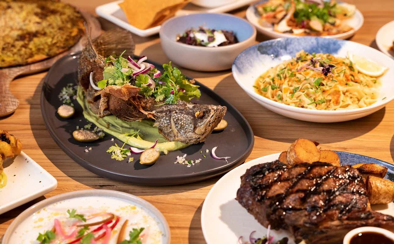 Poolhouse Bar & Kitchen