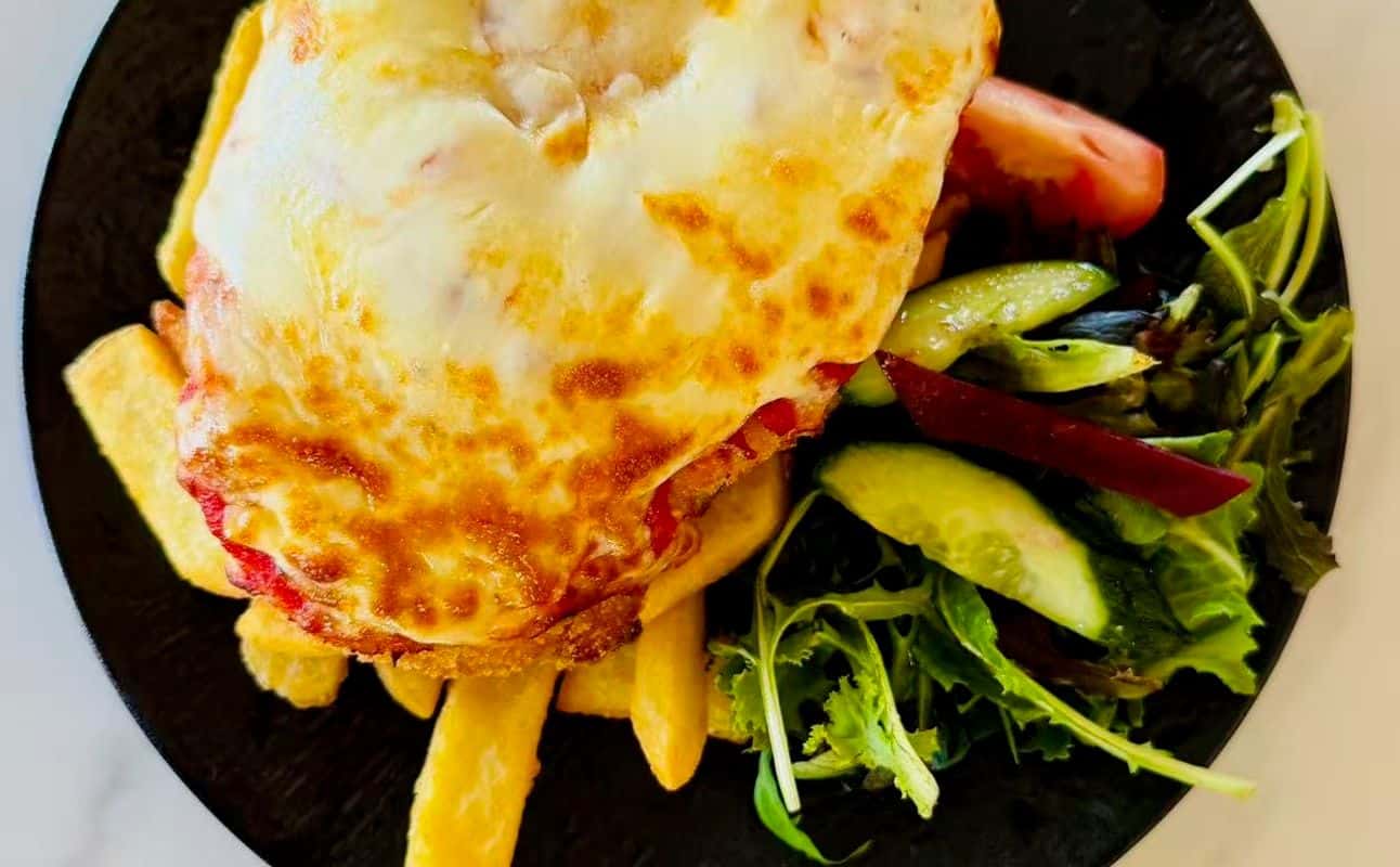 Bar 114 & Restaurant