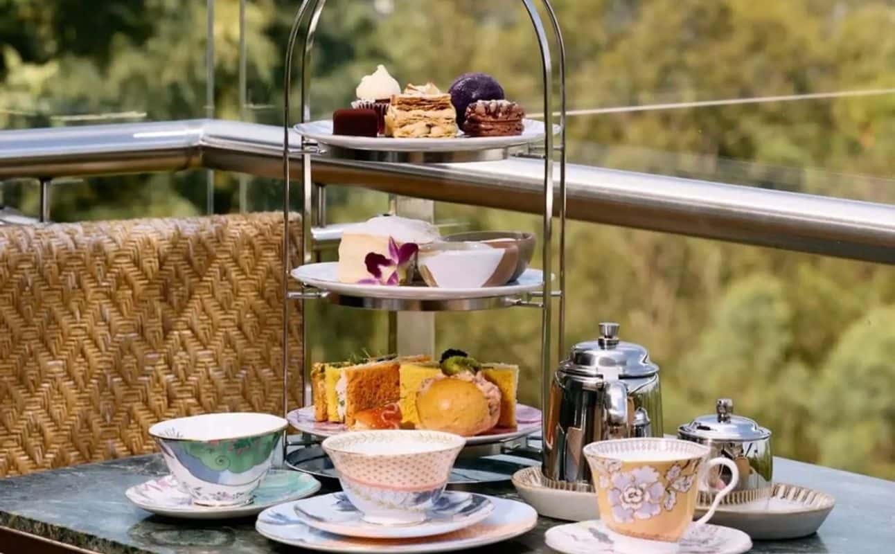 High-Tea at The Summit
