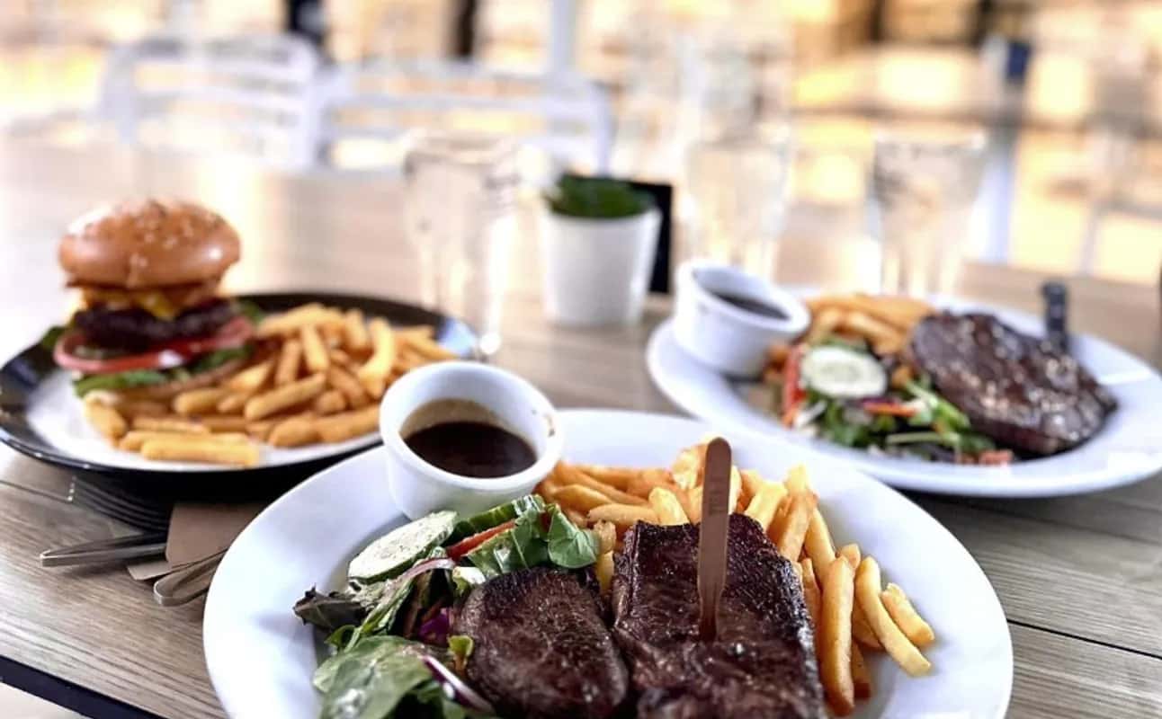 Myrtle's Bistro at the Trade Coast Hotel
