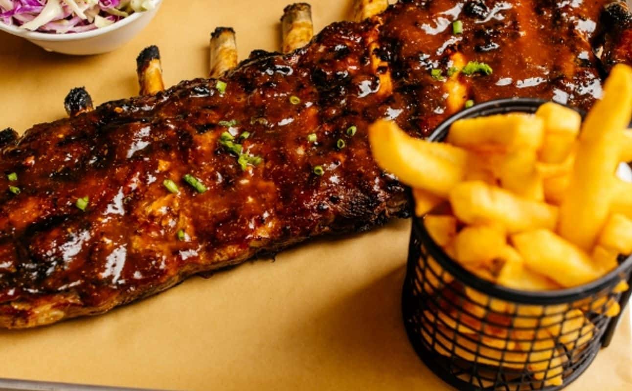 Flames Burgers & Grill Clarkson