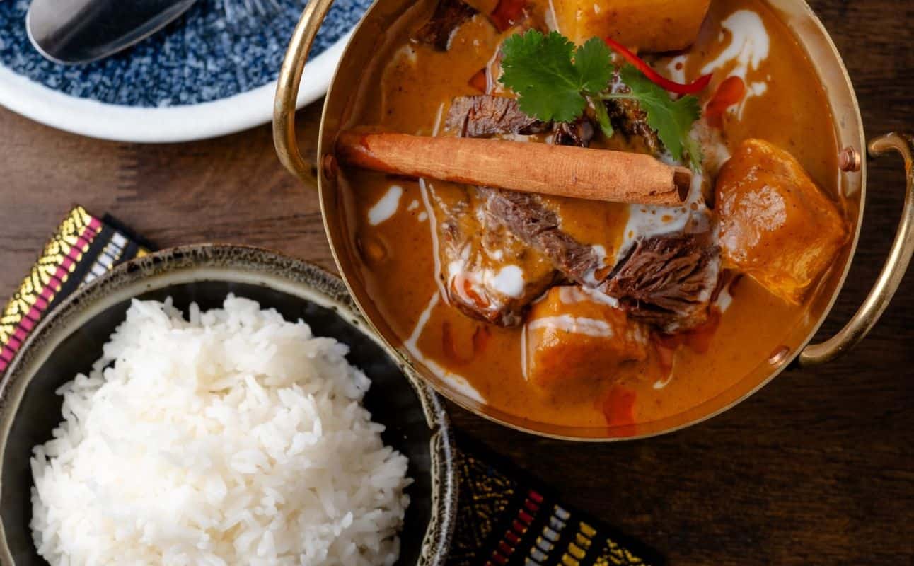 Enjoy Asian, Thai, Vegetarian options, Vegan options, Restaurant, Highchairs available, Indoor & outdoor seating, Street parking, Table service, Wheelchair accessible, $$$, Families and Groups cuisine at Thai-Riffic Mildura in Mildura, North West Victoria