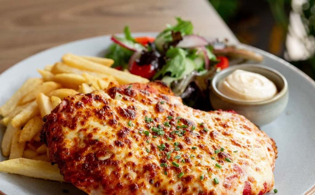 Papa Rolly's: 50% off the first table of the night with First Table