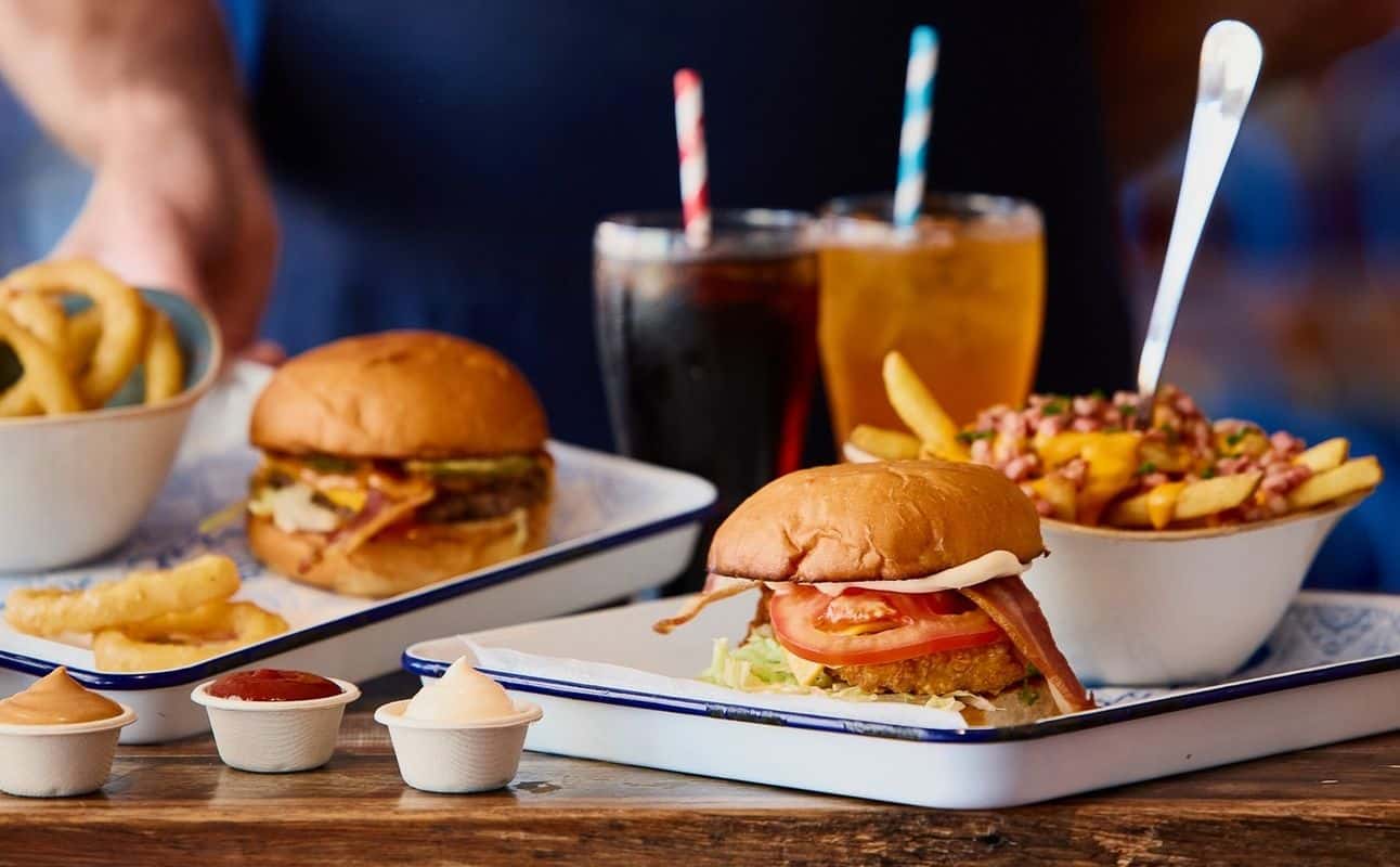 Billy's Burgers and Bar