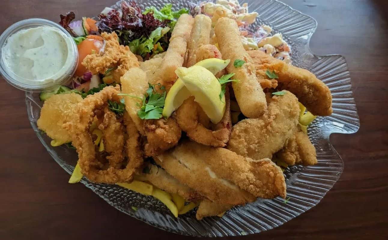 Enjoy Seafood, Vegetarian options, Restaurant, Child friendly, $$, Groups, Families and Kids cuisine at Mako Seafood in Hobart City Centre, Hobart