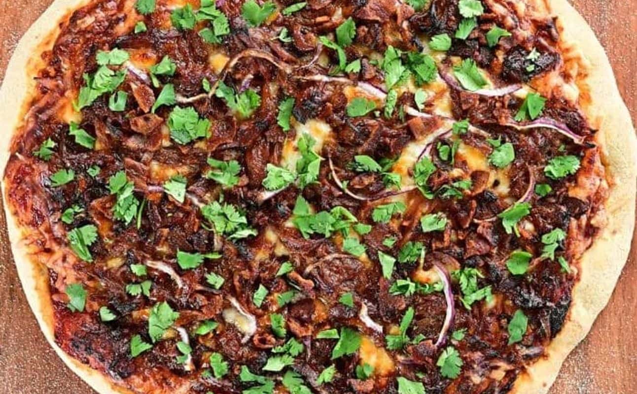 Enjoy Italian, Pizza, Vegetarian options, Vegan options, Gluten Free options, Restaurant, Late night, Highchairs available, Table service, Wheelchair accessible, Families, Wine bar, Special occasion and Date night cuisine at El Toro Pizza & Restaurant in Geelong Central, Geelong & The Bellarine