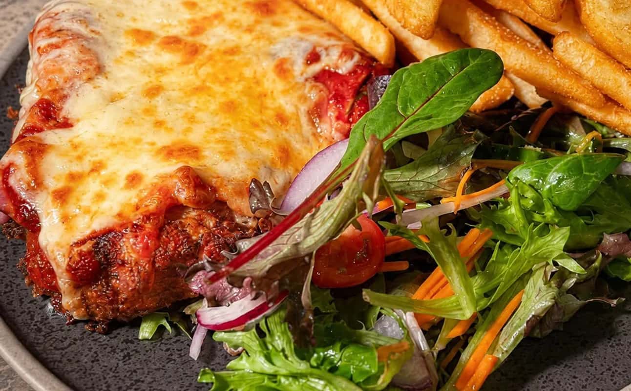 Enjoy Australian, Vegetarian options, Gluten Free options, Restaurant, Highchairs available, Indoor & outdoor seating, Table service, Wheelchair accessible, $$$, Groups and Families cuisine at The Stonez in Rowville, Melbourne