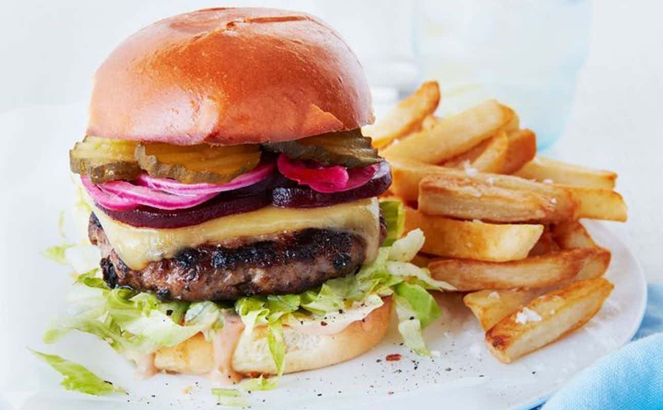 Enjoy Burgers cuisine at Flying Fox Bistro in Byron Bay & surrounds