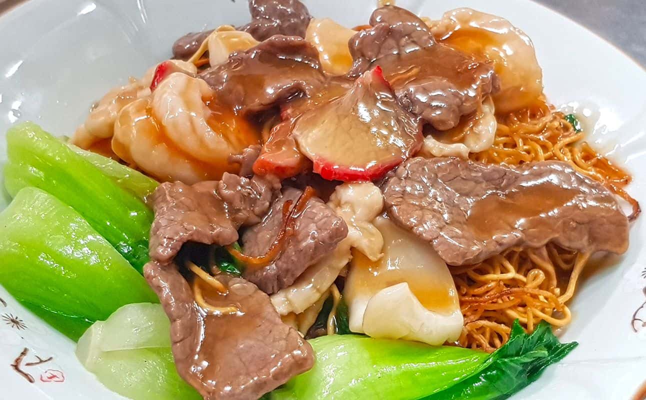 Enjoy Chinese, Vegetarian options, Restaurant, Indoor & outdoor seating, Wheelchair accessible, Highchairs available, $$$, Groups and Families cuisine at King Palace in Broadbeach, Gold Coast