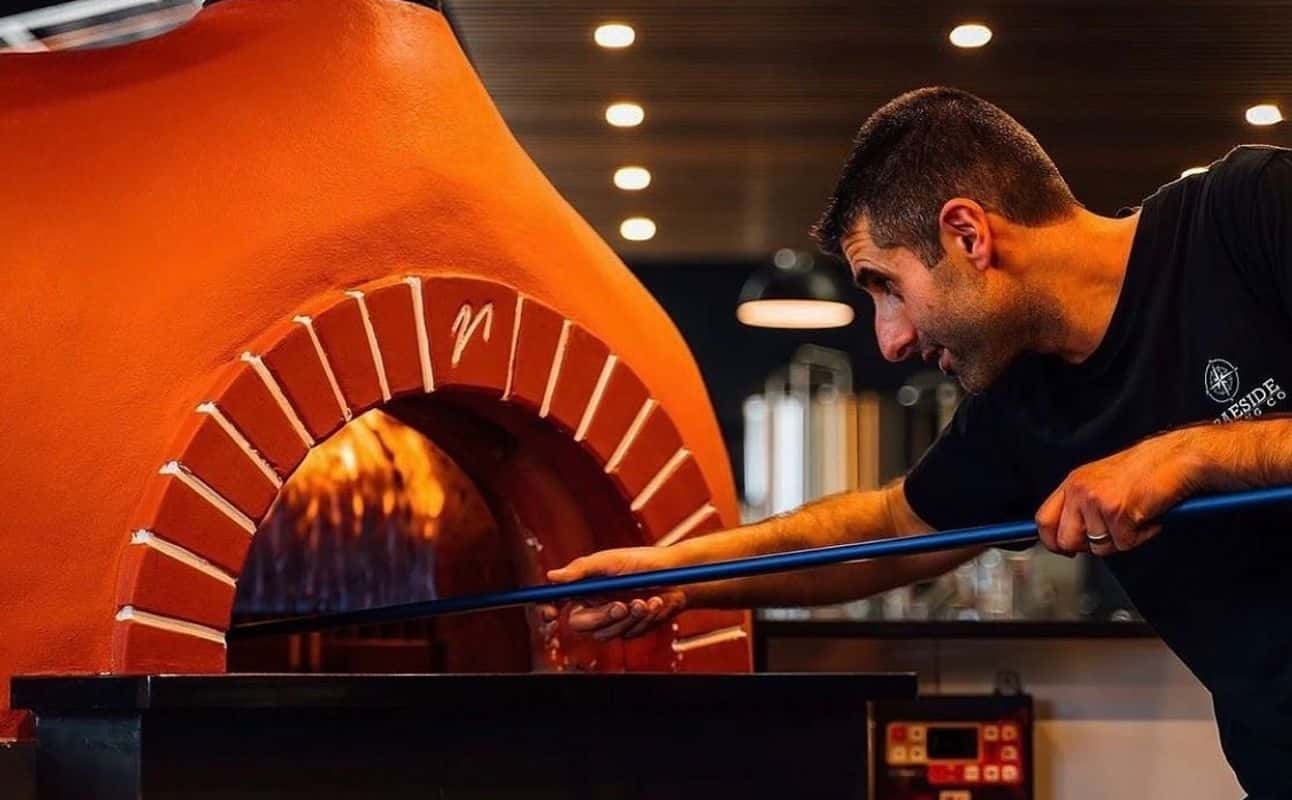Enjoy Italian, Pub Food, Australian, Vegan options, Vegetarian options, Bars & pubs, Highchairs available, Indoor & outdoor seating, Street parking, Wheelchair accessible, $$$, Live music, Groups and Special occasion cuisine at Braeside Brewing Co in Mordialloc, Melbourne