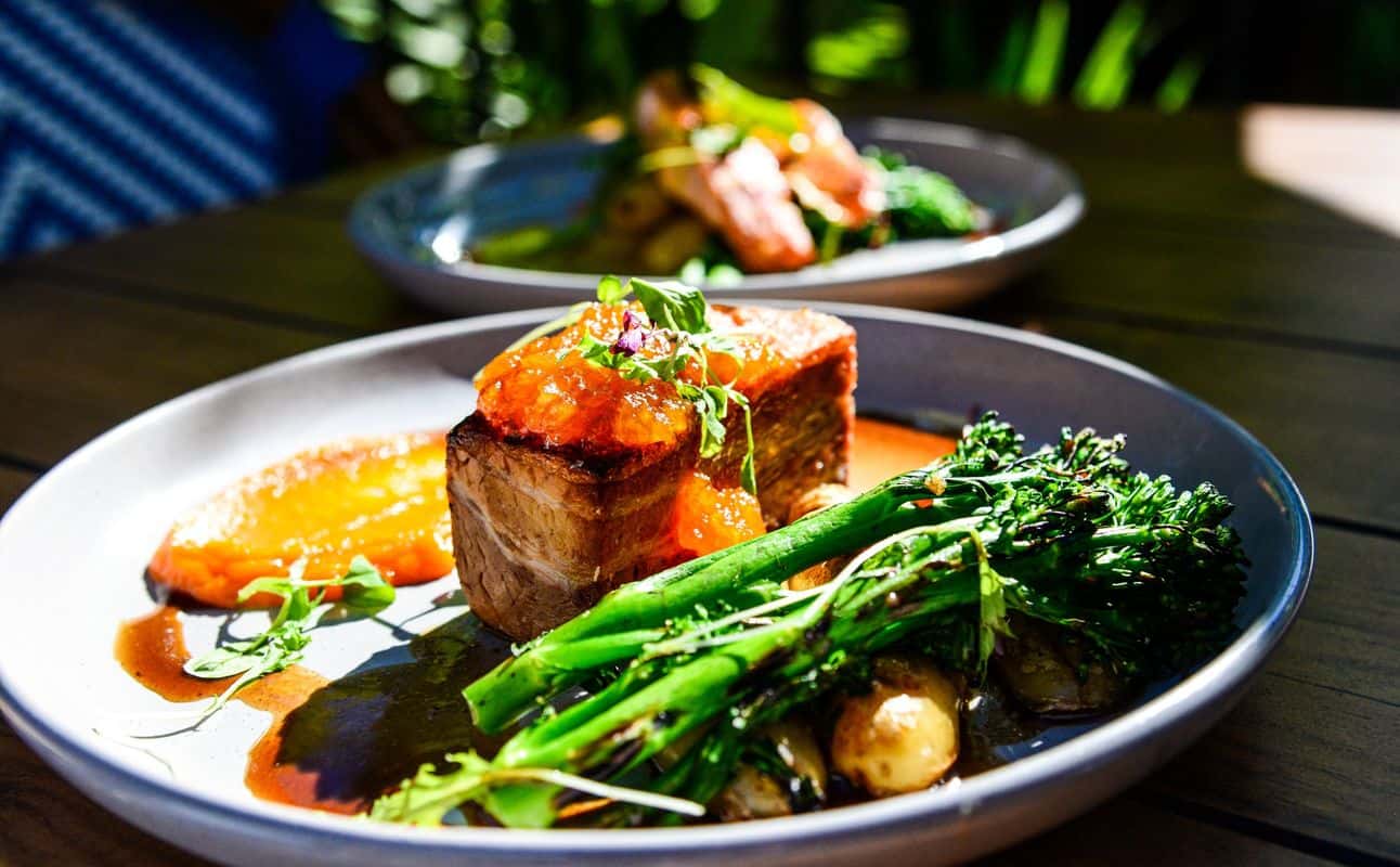 Enjoy Australian, Pub Food, Vegan options, Vegetarian options, Hotel restaurant, Indoor & outdoor seating, Beer garden, $$, Families and Groups cuisine at Fig Restaurant and Beer Garden in Wynnum, Brisbane