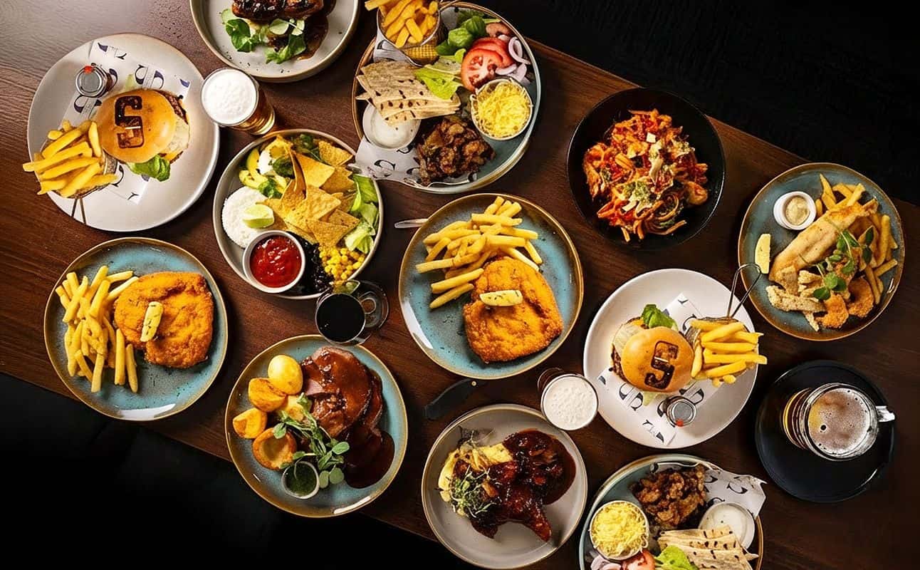 Enjoy Australian, Dairy free options, Gluten Free options, Vegan options, Vegetarian options, Hotel restaurant, Indoor & outdoor seating, Non-smoking, $$$, Groups, Families and Kids cuisine at Salisbury Hotel in Salisbury, Adelaide