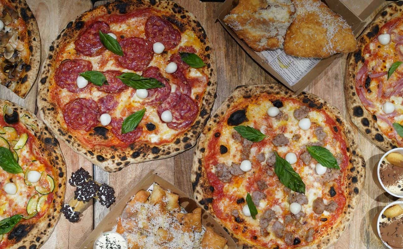 Enjoy Italian, Pizza, Restaurant, Indoor & outdoor seating, $$$, Groups and Families cuisine at La Casetta in Paradise Point, Gold Coast