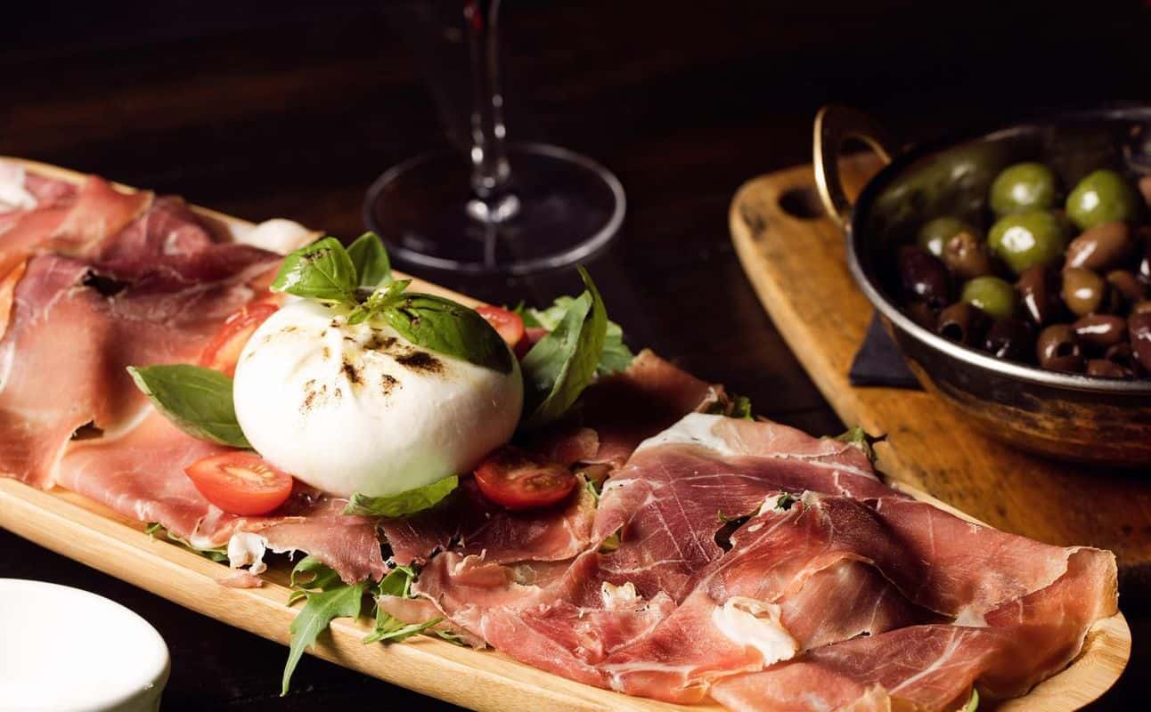 Enjoy Italian, Pizza, Restaurant, Indoor & outdoor seating, $$$$, Families and Groups cuisine at Il Posto Da Toto in Gladesville, Sydney