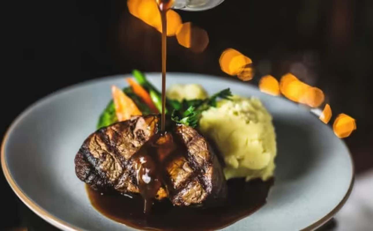Enjoy Australian, Vegetarian options, Hotel restaurant, $$$, Families and Groups cuisine at Playfair Terrace Restaurant in The Rocks, Sydney