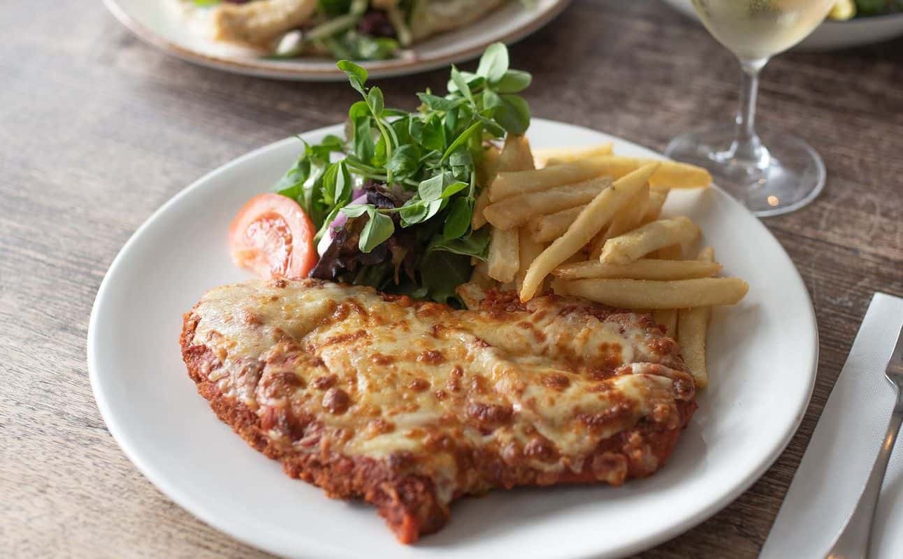 Enjoy Pub Food, Australian, Vegetarian options, Vegan options, Gluten Free options, Hotel restaurant, $$$, Families and Groups cuisine at The Cremorne Hotel in Newtown, Geelong & The Bellarine