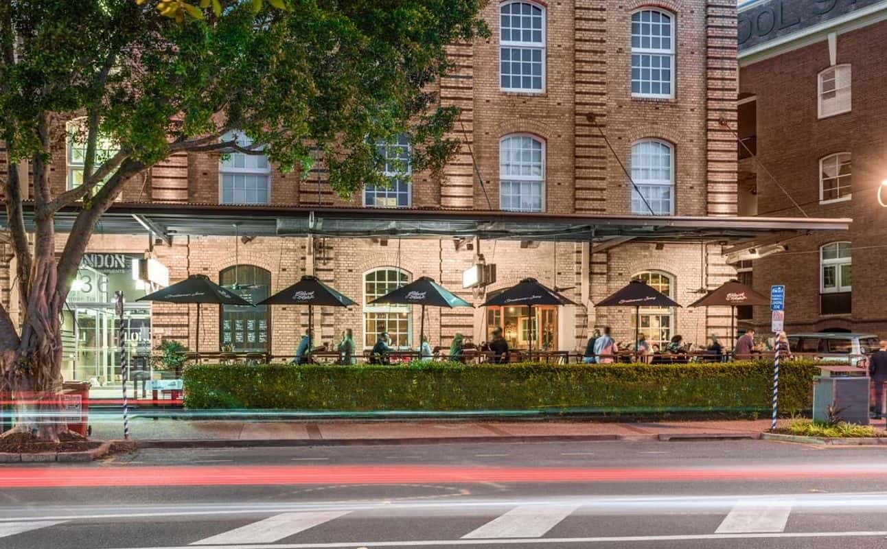 Enjoy Casual dining, Pub Food, Australian, Gluten Free options, Vegan options, Vegetarian options, Dairy free options, Bars & pubs, Cocktail bar, Restaurant, Wine bar, Dog friendly, Highchairs available, Free wifi, Child friendly, Wheelchair accessible, Street parking, Indoor & outdoor seating, $$, Groups, Bar scene, Craft beer, Date night, Families, Hidden gems, Live music, Wine bar, Views, Business meetings and Special occasion cuisine at Streetcorner Jimmy in Teneriffe, Brisbane