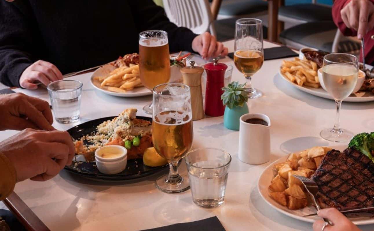 Enjoy Modern Australian, Gluten Free options, Hotel restaurant, Highchairs available, Table service, Wheelchair accessible, $$$, Families and Groups cuisine at Riverfront Motel in Rosetta, Hobart
