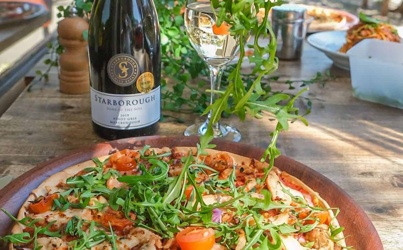 Enjoy Italian, Pizza, Vegetarian options, Restaurant, Table service, Highchairs available, Wheelchair accessible, $$$, Families and Groups cuisine at Arthur's Pizza Paddington in Paddington, Sydney