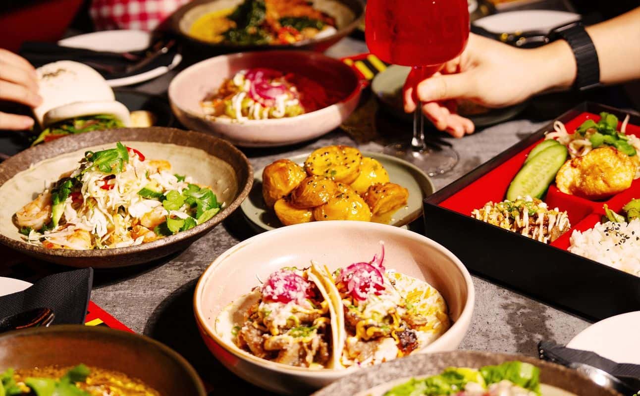 Enjoy Chinese, Asian, Thai, Dairy free options, Gluten Free options, Vegetarian options, Vegan options, Restaurant, Street parking, $$$, Families, Groups, Date night and Special occasion cuisine at Junk Sippy Downs in Sippy Downs, Sunshine Coast