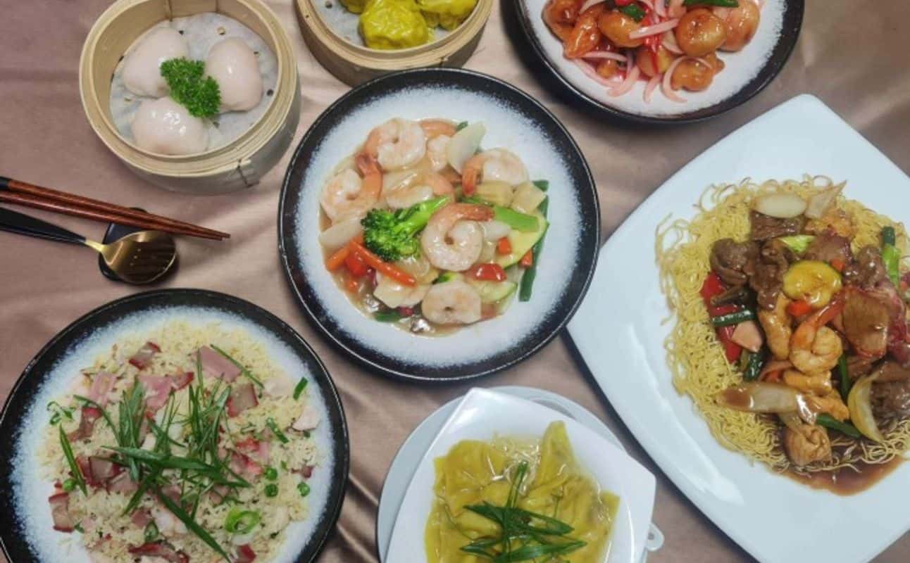 Enjoy Chinese, Asian, Restaurant, Table service, $$, Local cuisine and Families cuisine at Oriental Restaurant in Sandy Bay, Hobart