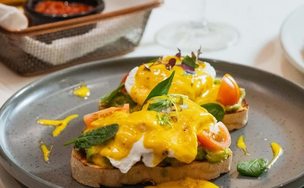 Enjoy Australian, Restaurant, Non-smoking, Table service, Wheelchair accessible, $$$$, Families and Groups cuisine at Sunday Brunch @ PepperBerry Hilton in Darwin CBD, Darwin