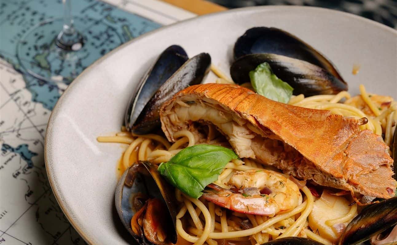 Enjoy Seafood, Australian, Vegetarian options, Vegan options, Gluten Free options, Restaurant, Indoor & outdoor seating, Highchairs available, Wheelchair accessible, $$$$, Families and Groups cuisine at Splash Seafood Restaurant in Cairns City Centre, Cairns