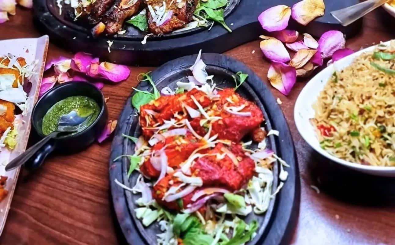 Enjoy Indian, Vegetarian options, Vegan options, Restaurant, Free wifi, Table service, $$, Families and Groups cuisine at Seaside Shahi Indian Restaurant - Wollongong in Wollongong