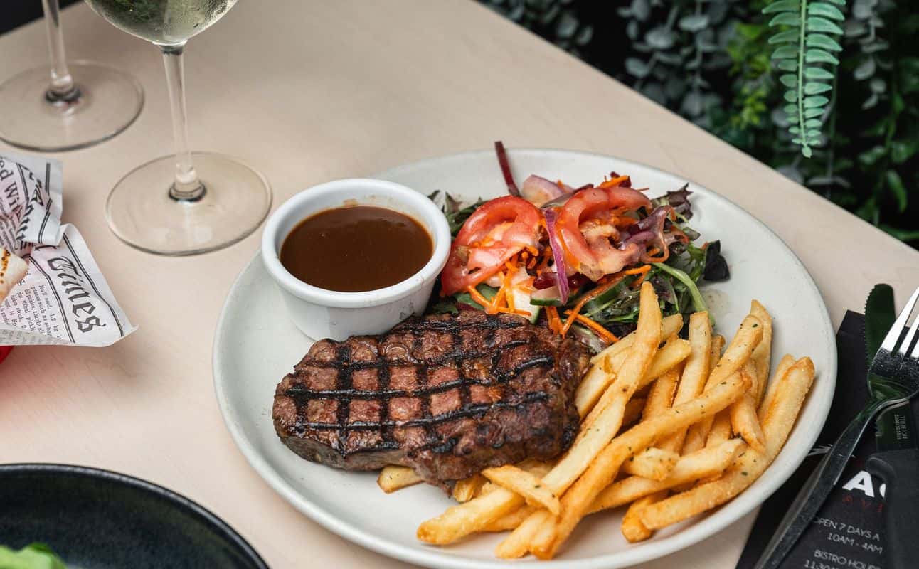 Enjoy Australian, Restaurant, Indoor & outdoor seating, Child friendly, $$$, Families and All patrons under 18 must be accompanied by a parent or legal guardian. cuisine at Eagle Tavern in Eagleby, Brisbane