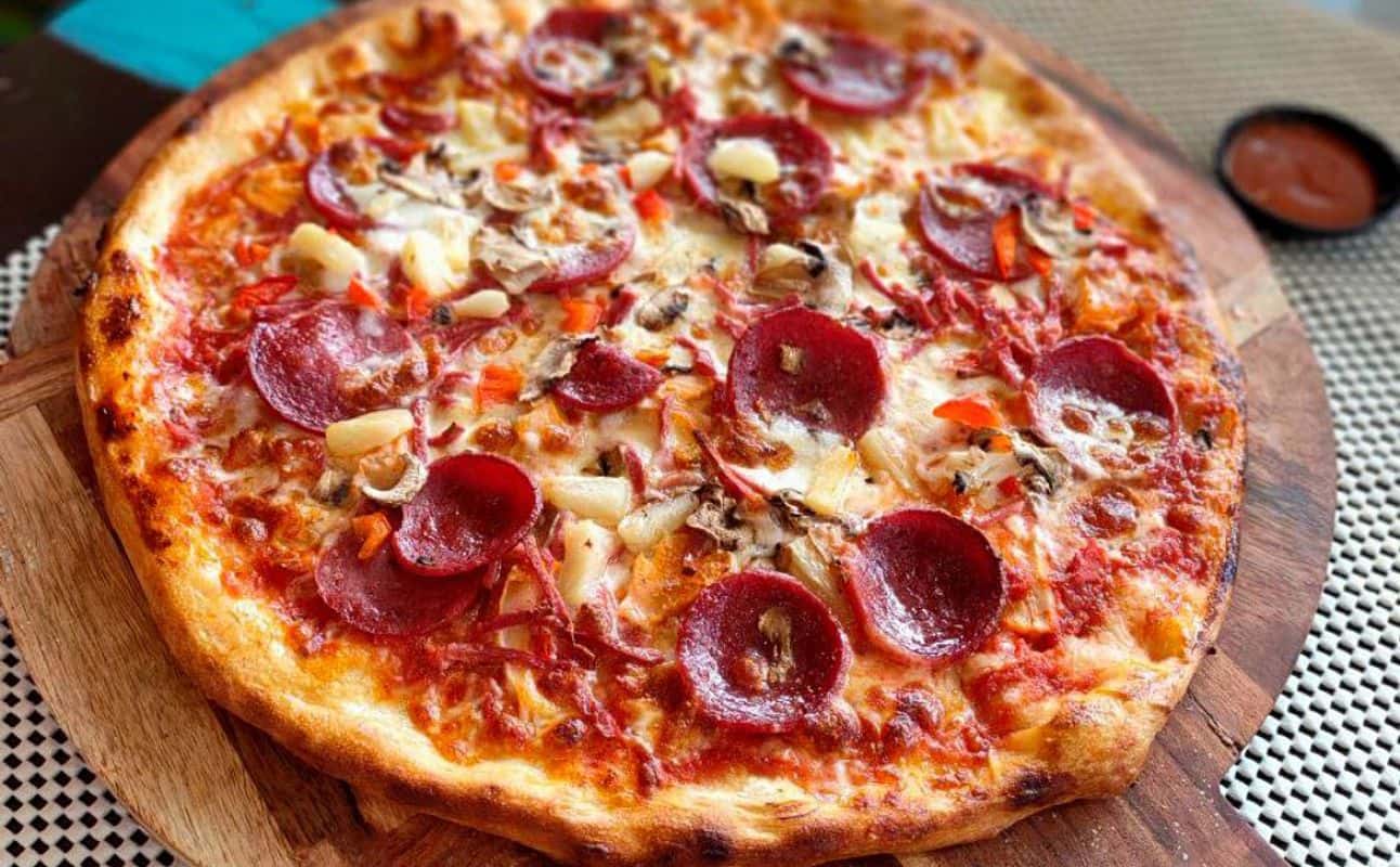 Enjoy Pizza, Grill & barbeque, Vegetarian options, Halal, Restaurant, Indoor & outdoor seating, Child friendly, Wheelchair accessible, $$, Groups and Families cuisine at SPK Arundel in Arundel, Gold Coast