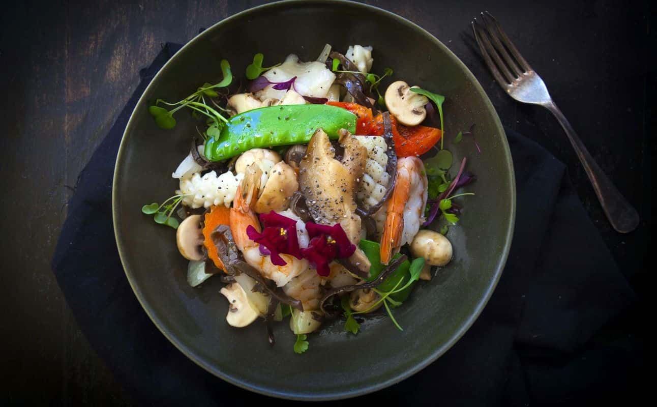 Enjoy Asian, Family, Thai, Vegetarian options, Vegan options, Restaurant, Indoor & outdoor seating, Private dining, Street parking, Highchairs available, Wheelchair accessible, Table service, $$$ and Groups cuisine at Monkey King Thai Narrabeen in Narrabeen, Sydney
