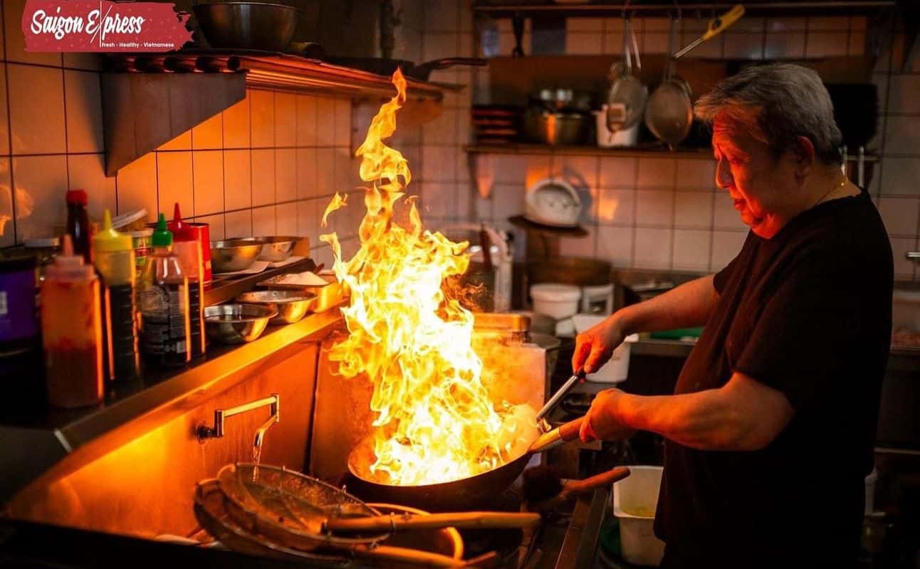 Enjoy Vietnamese, Vegetarian options, Restaurant, $$$, Families and Groups cuisine at Saigon Express Kingston in Kingston, Hobart