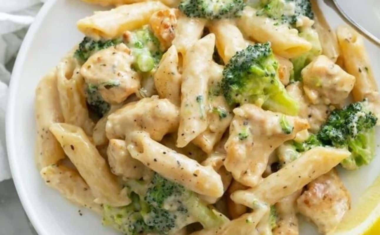 Enjoy Pub Food, Vegetarian options, Bars & pubs, Street parking, Highchairs available, Indoor & outdoor seating, Wheelchair accessible, $$$ and Groups cuisine at Grand Central Tavern in Elizabeth, Adelaide