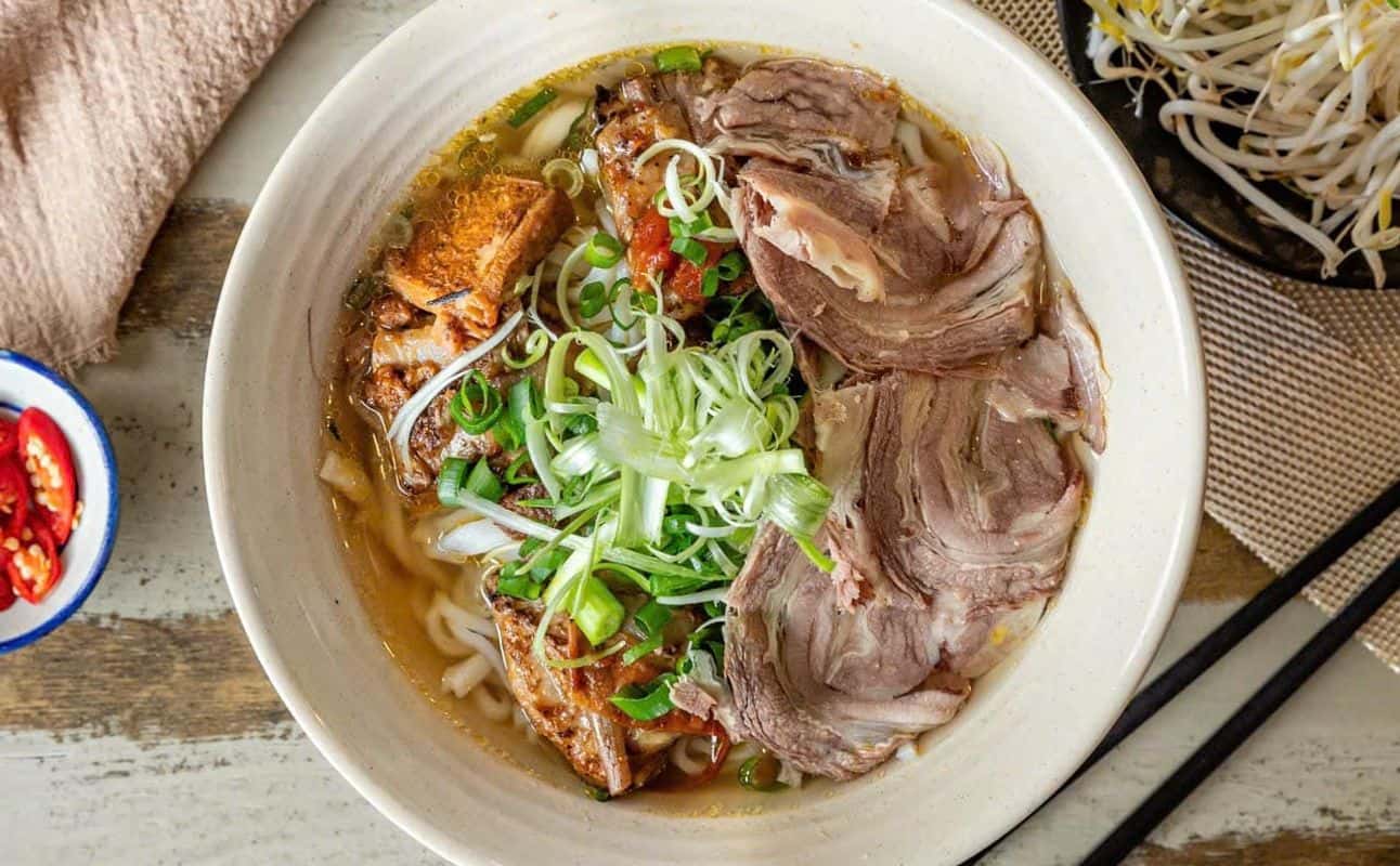 Enjoy Vietnamese, Vegetarian options, Restaurant, Dog friendly, Indoor & outdoor seating, $$$, Groups and Families cuisine at Viet Earth Restaurant in Milsons Point, Sydney