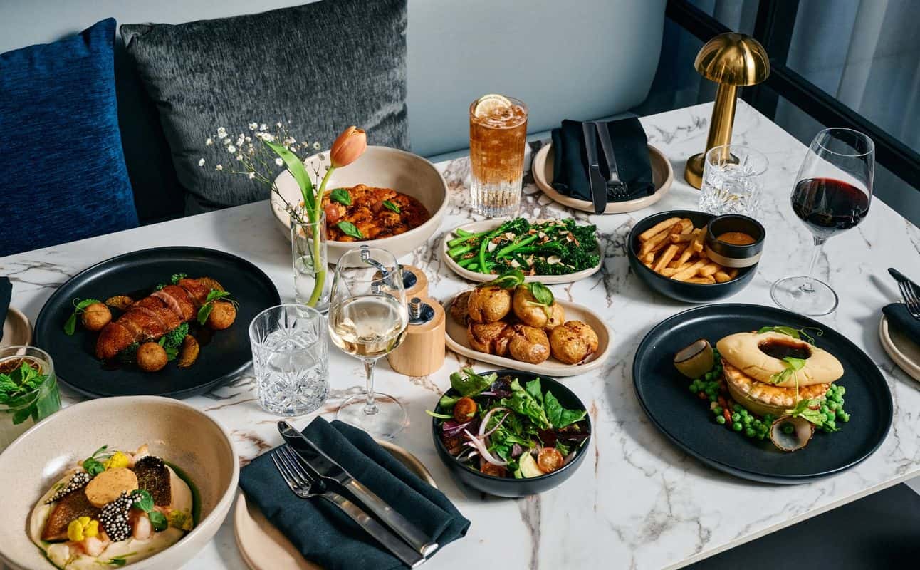 Enjoy Australian, Hotel restaurant, Cocktail bar, $$$, Families, Groups, Special occasion and Date night cuisine at Fern Bar & Dining in Melbourne CBD, Melbourne