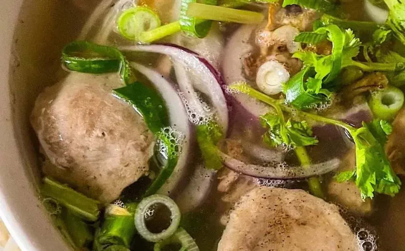 Enjoy Asian, Vietnamese, Vegetarian options, Vegan options, Gluten Free options, Restaurant, Indoor & outdoor seating, Street parking, Dog friendly, Child friendly, Table service, $$, Families, Groups, Date night, Hidden gems, Kids and Special occasion cuisine at Phat Pho in Teneriffe, Brisbane